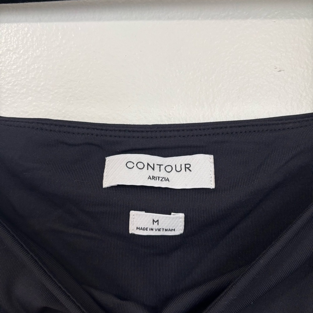 Aritzia Original Contour Squareneck Bodysuit - Picture 8 of 11